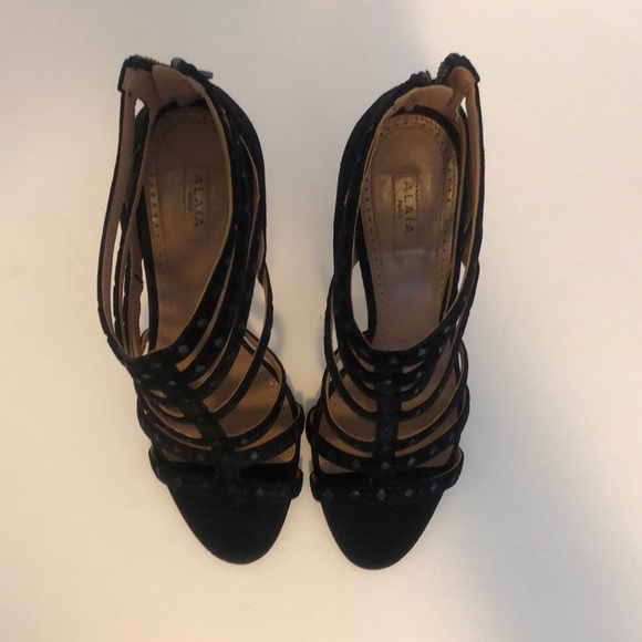 Alaia Paris Black Sandals - Picture 4 of 13